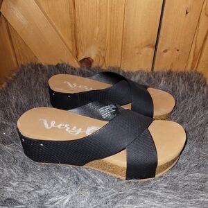 Very G hero Black Platform   Sandals
